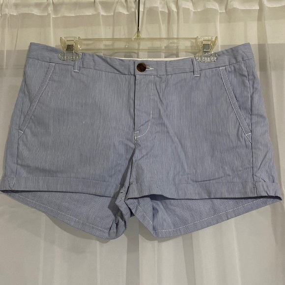 H&M Pants - LOGG H&M Blue Striped Short,size 8, inseam 2 1/2”